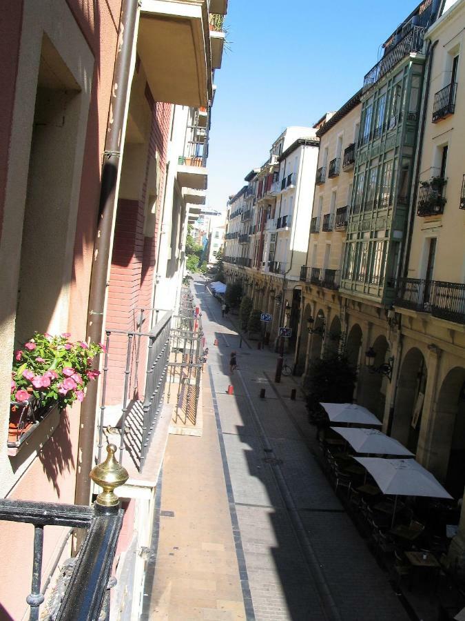 Apartamento Corazon De Portales Logroño Eksteriør bilde